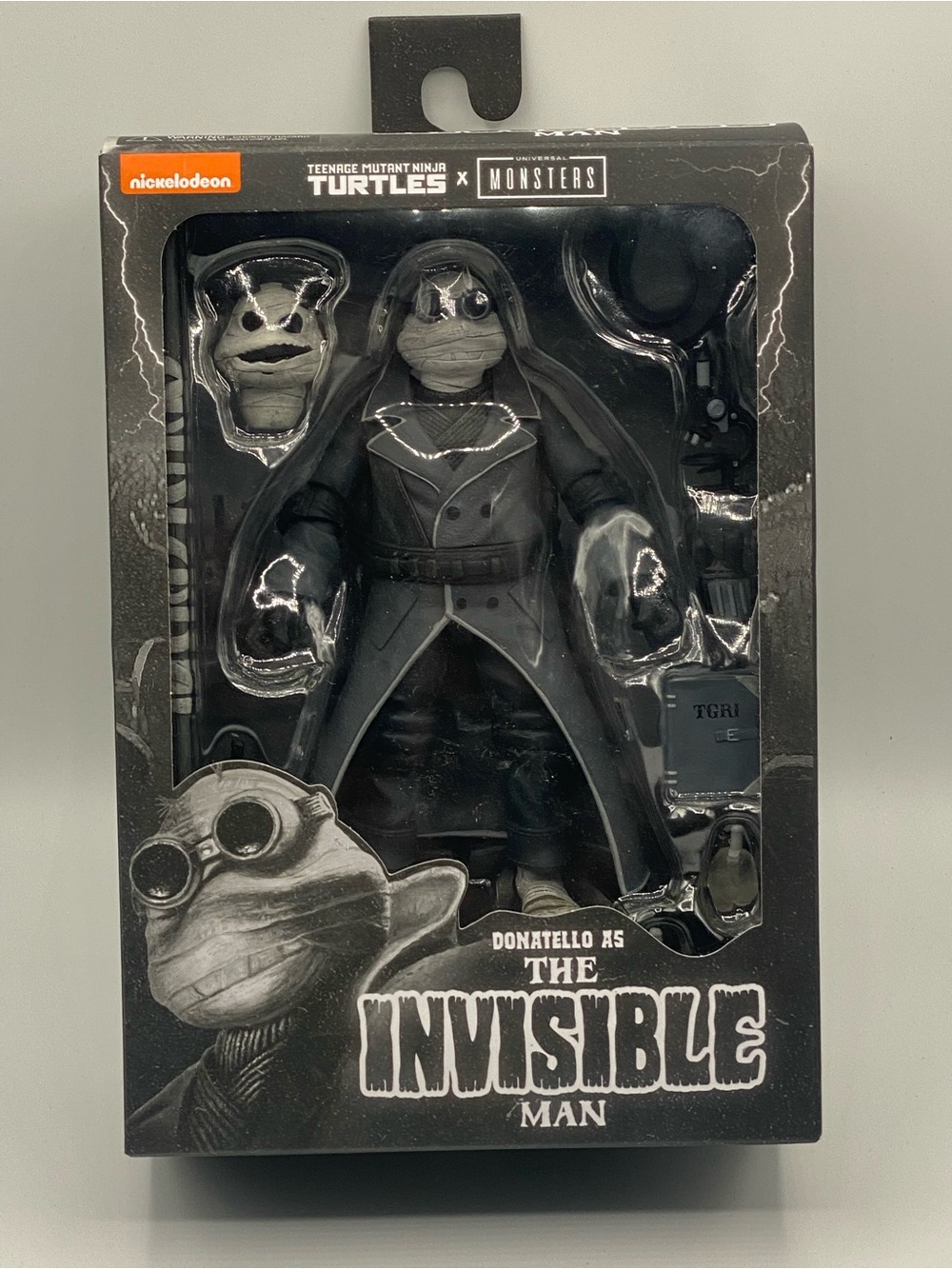 NECA Monsters x TMNT Donatello as The Invisible Man